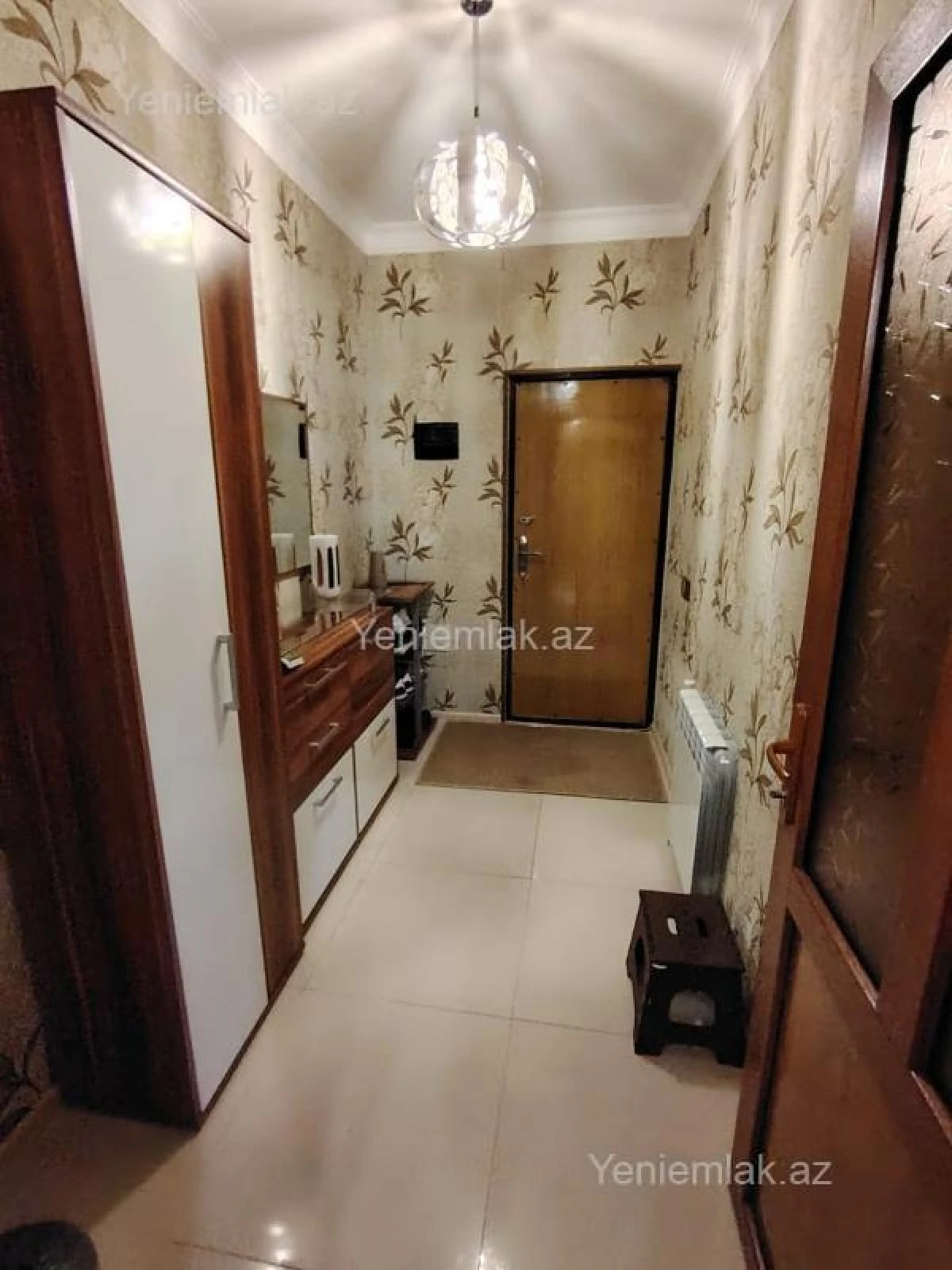 Satılır 4 otaqlı köhnə tikili 110 m²