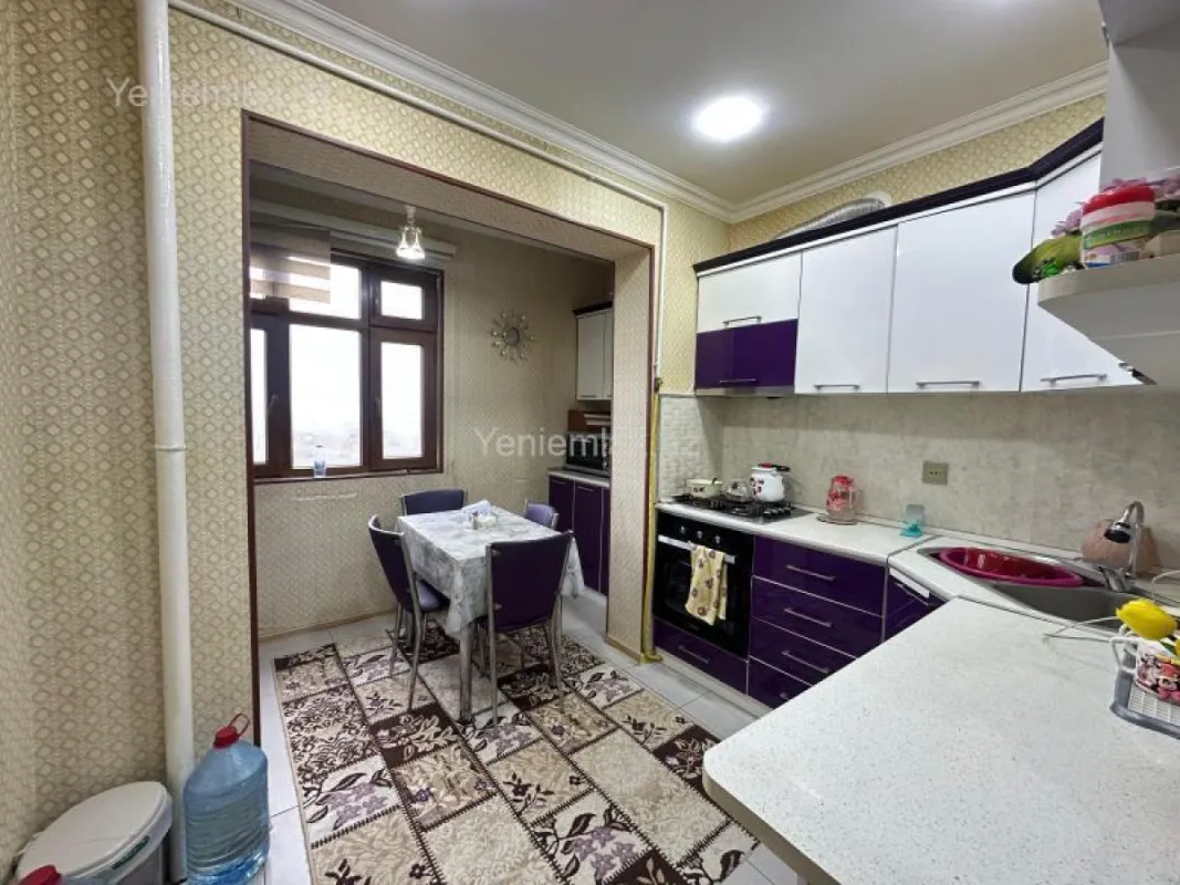 Satılır 2 otaqlı köhnə tikili 60 m²