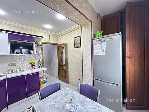 Satılır 2 otaqlı köhnə tikili 60 m²