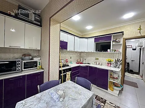 Satılır 2 otaqlı köhnə tikili 60 m²