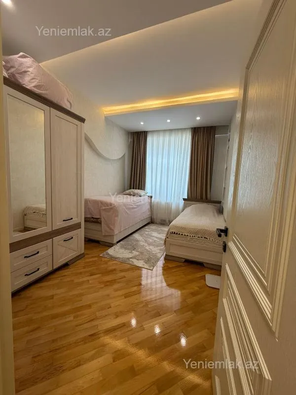 Satılır 3 otaqlı yeni tikili 93 m²