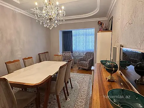 Satılır 3 otaqlı köhnə tikili 100 m²