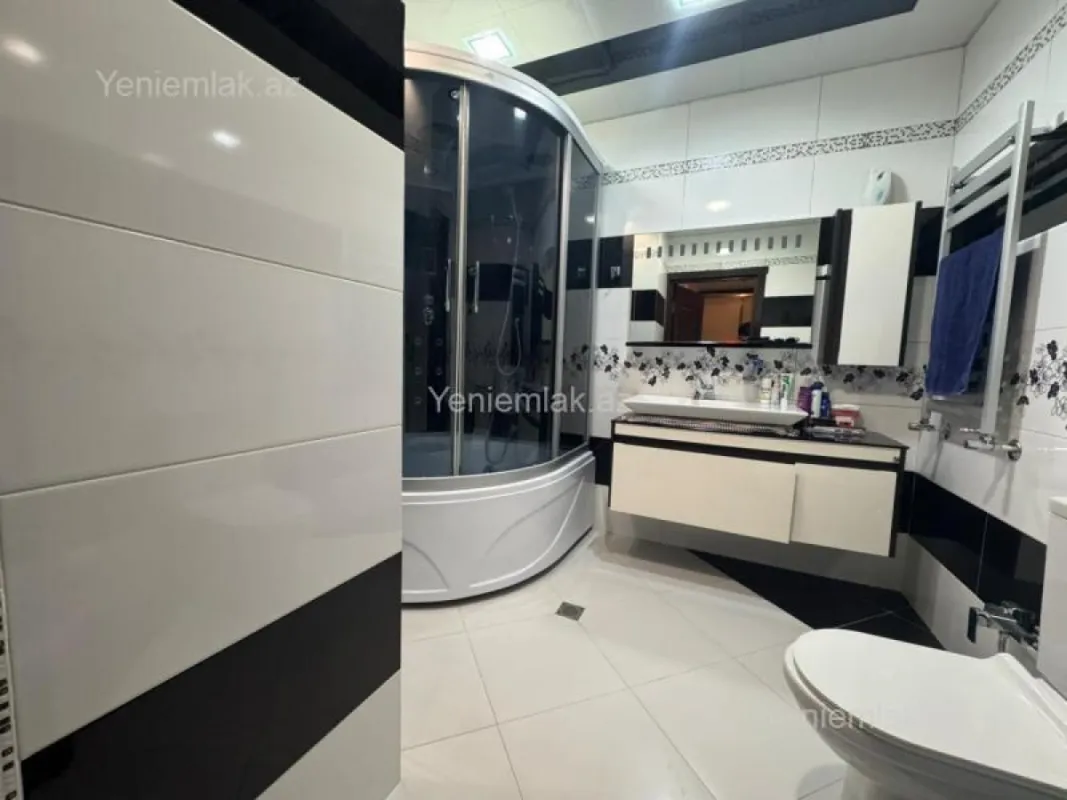 Satılır 3 otaqlı yeni tikili 129 m²