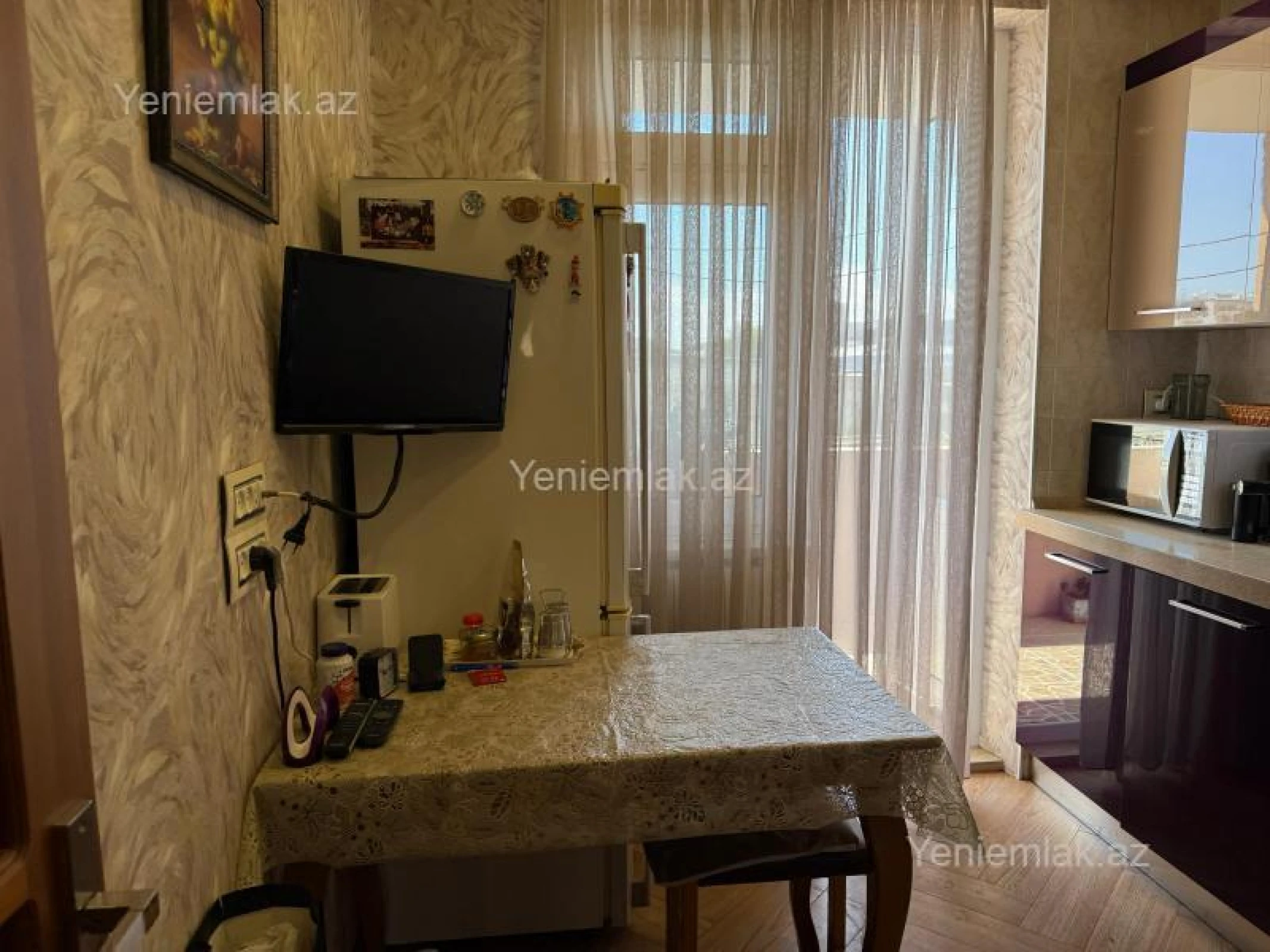 Satılır 2 otaqlı köhnə tikili 68 m²