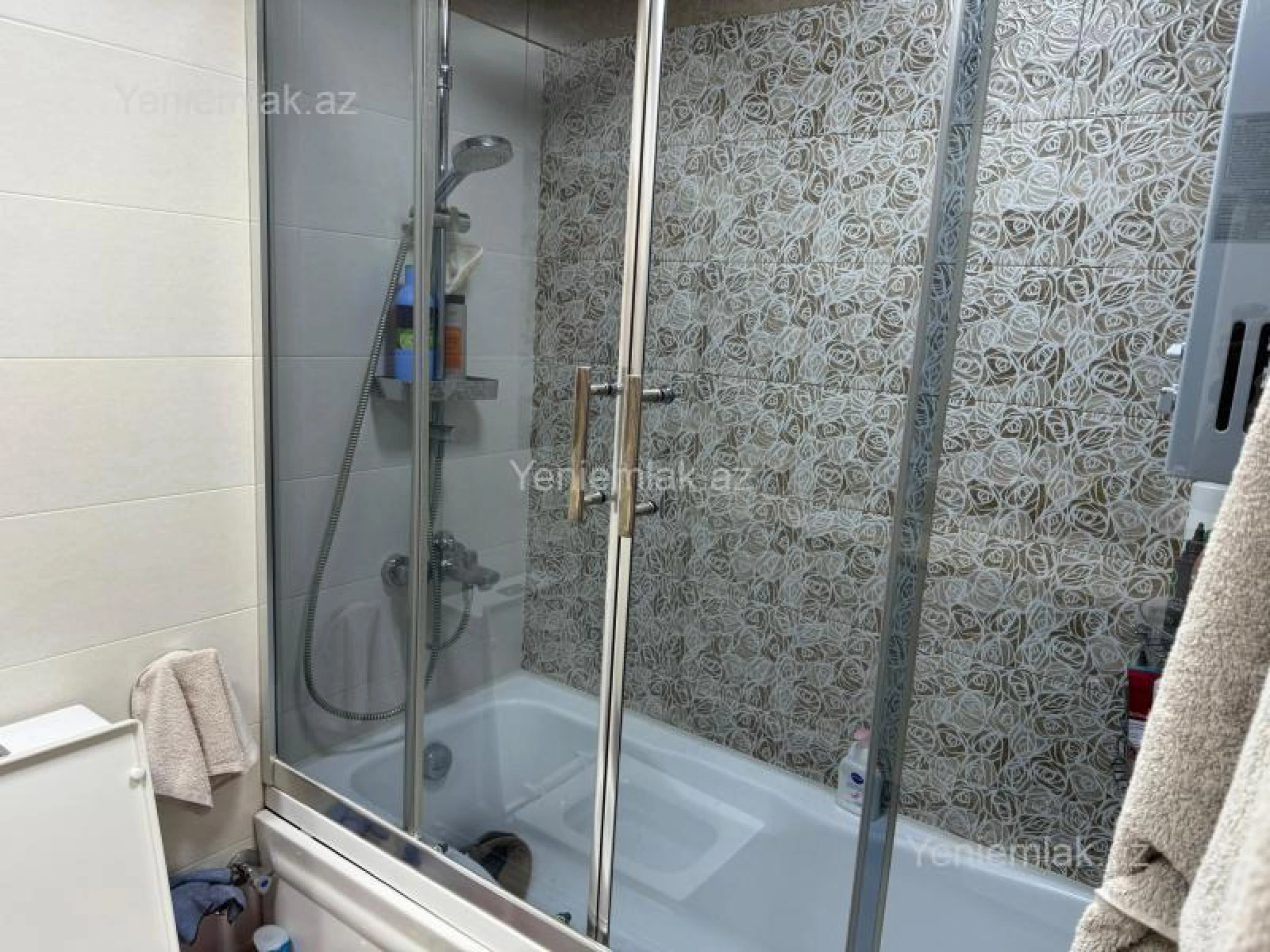 Satılır 2 otaqlı köhnə tikili 68 m²