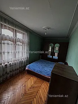 Satılır 2 otaqlı köhnə tikili 55 m²