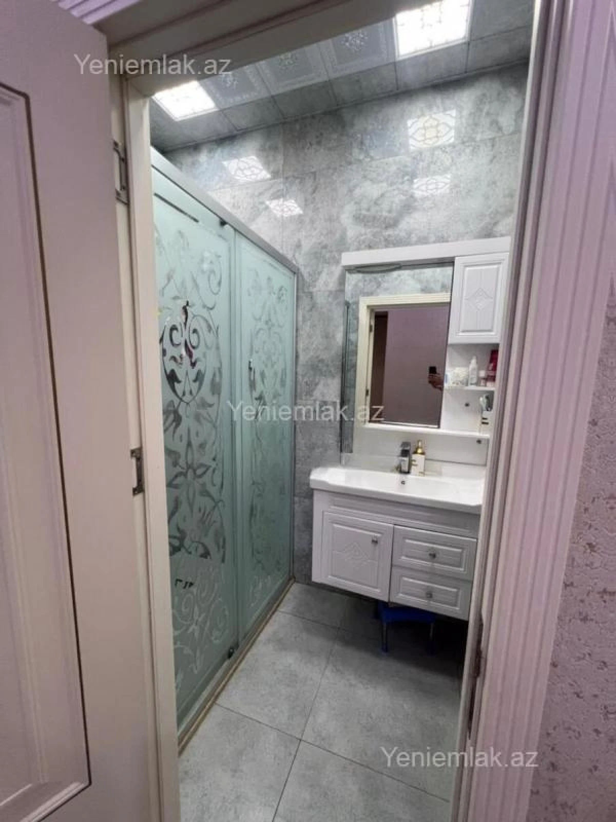 Satılır 3 otaqlı yeni tikili 100 m²