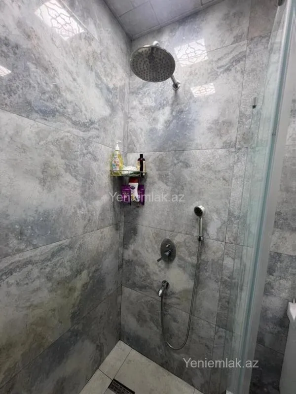 Satılır 3 otaqlı yeni tikili 100 m²