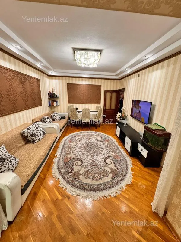 Satılır 3 otaqlı köhnə tikili 73 m²