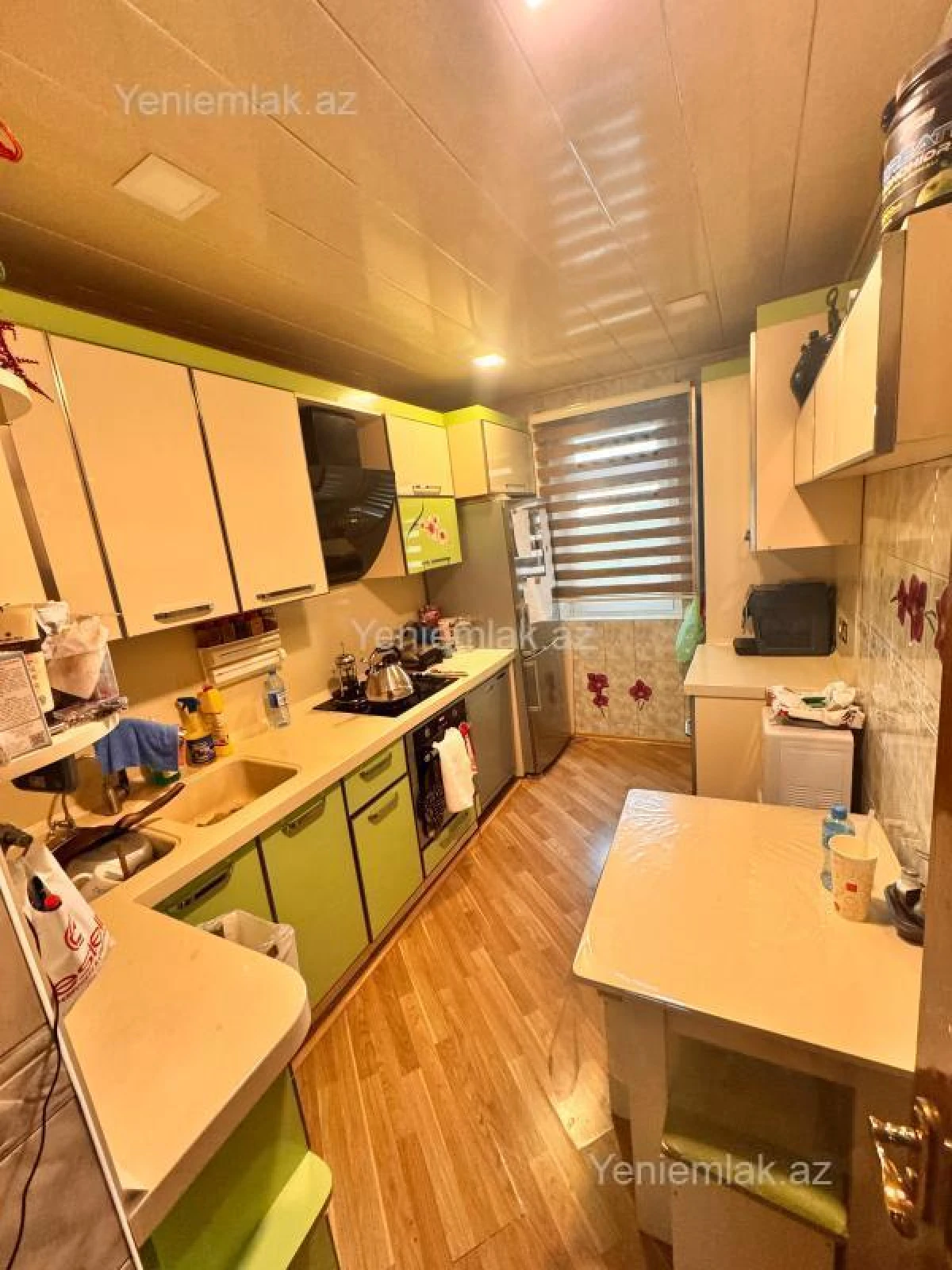 Satılır 3 otaqlı köhnə tikili 73 m²