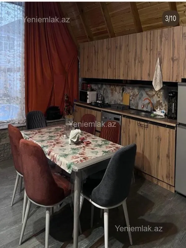 Satılır 4 otaqlı həyət evi 130 m²