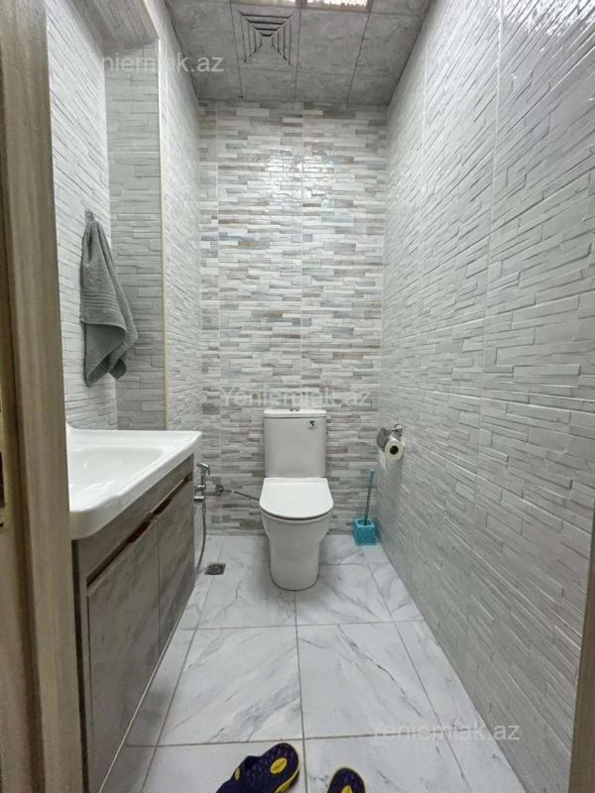Satılır 10 otaqlı həyət evi 390 m²