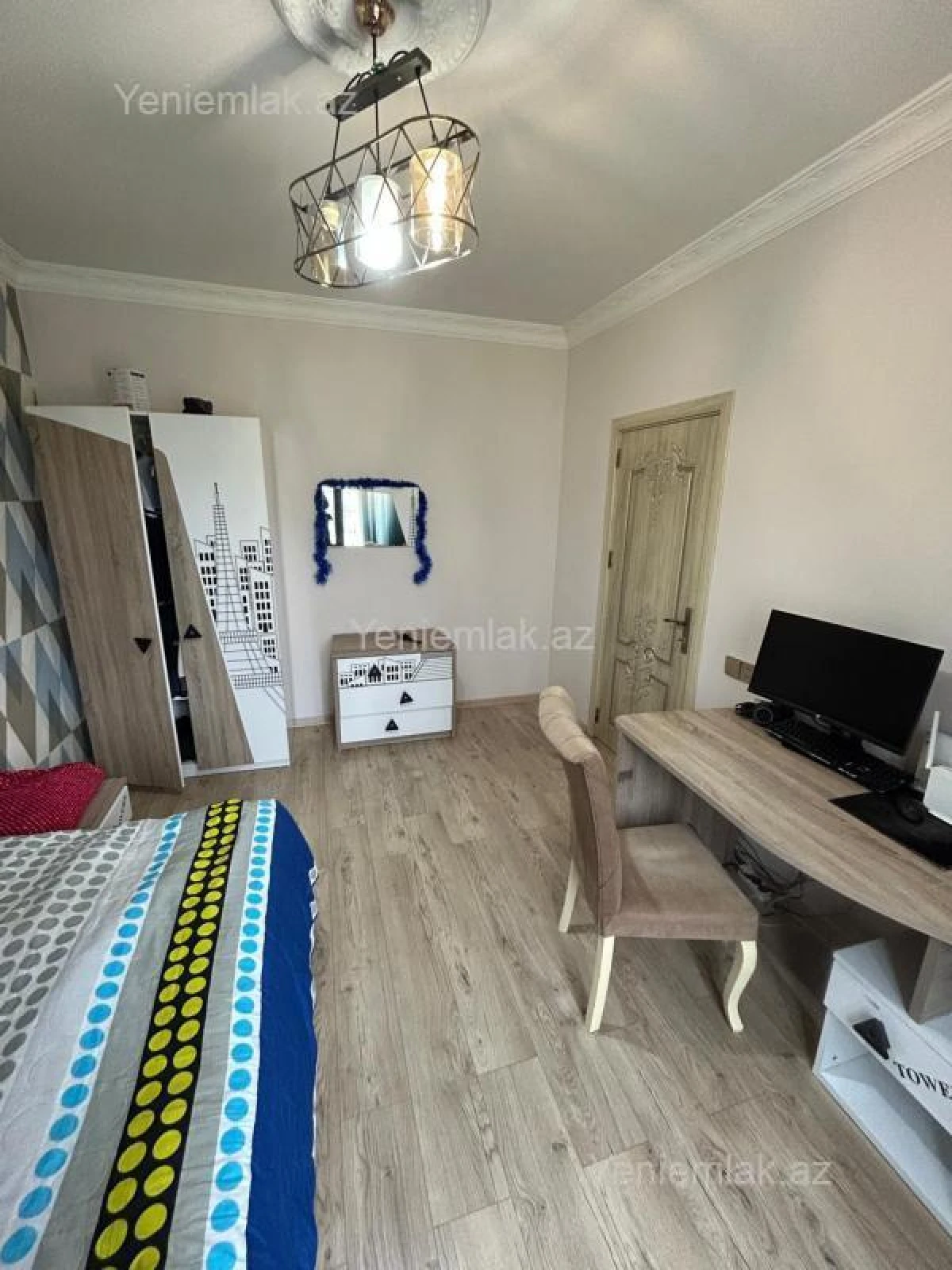 Satılır 10 otaqlı həyət evi 390 m²