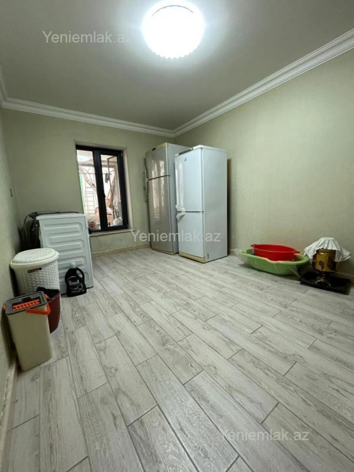 Satılır 10 otaqlı həyət evi 390 m²