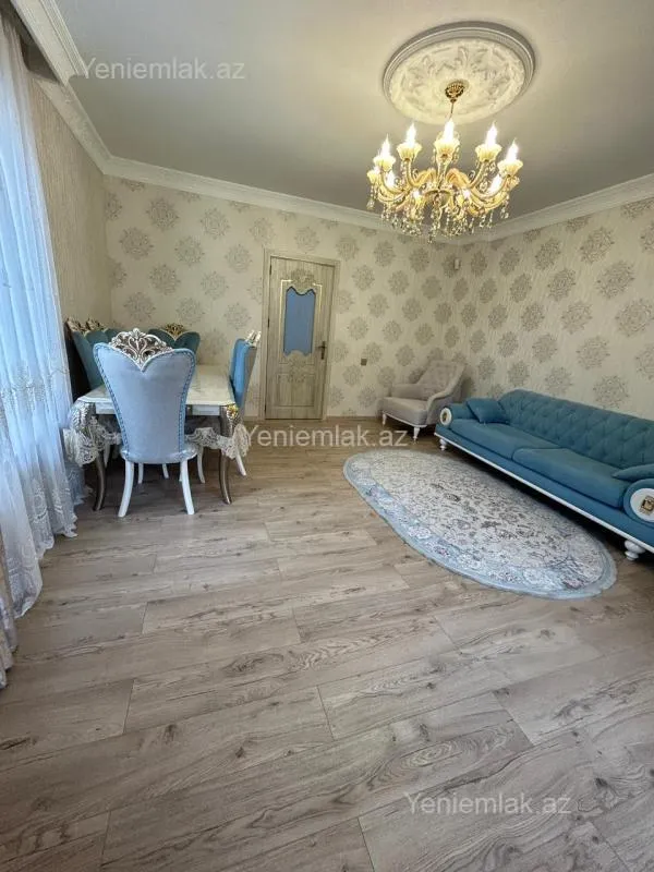 Satılır 10 otaqlı həyət evi 390 m²