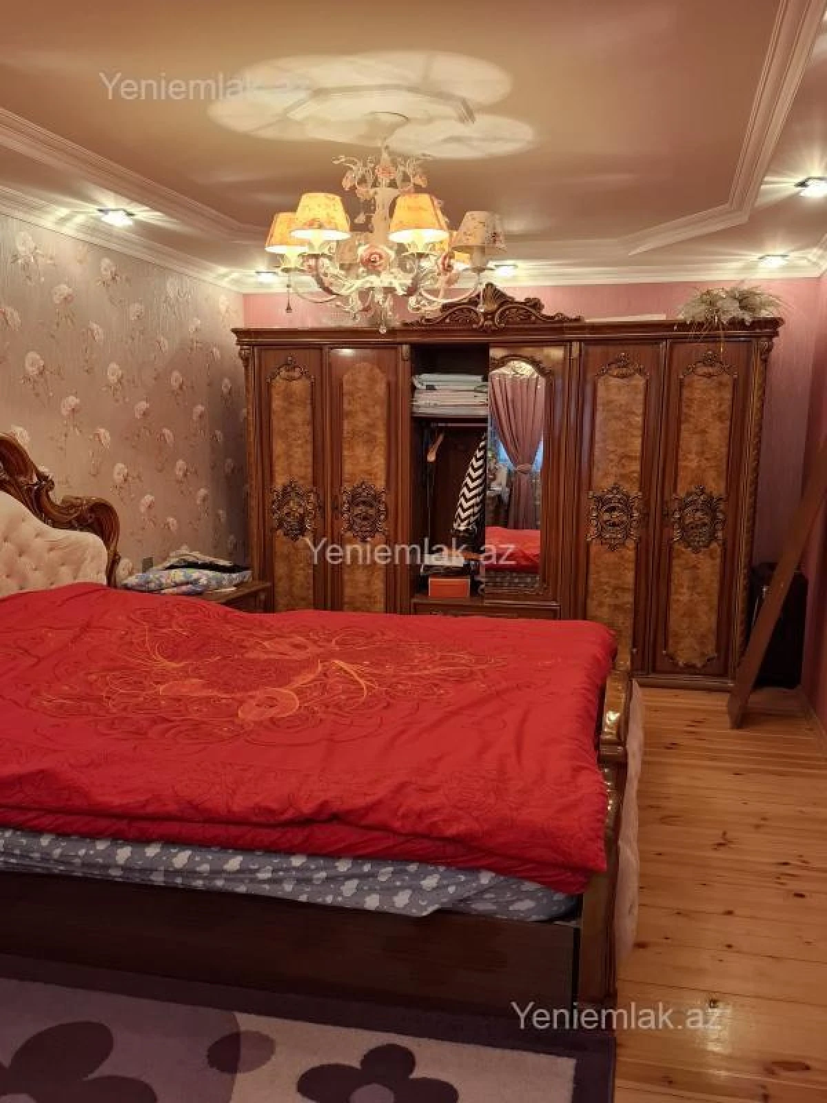 Satılır 4 otaqlı köhnə tikili 93 m²