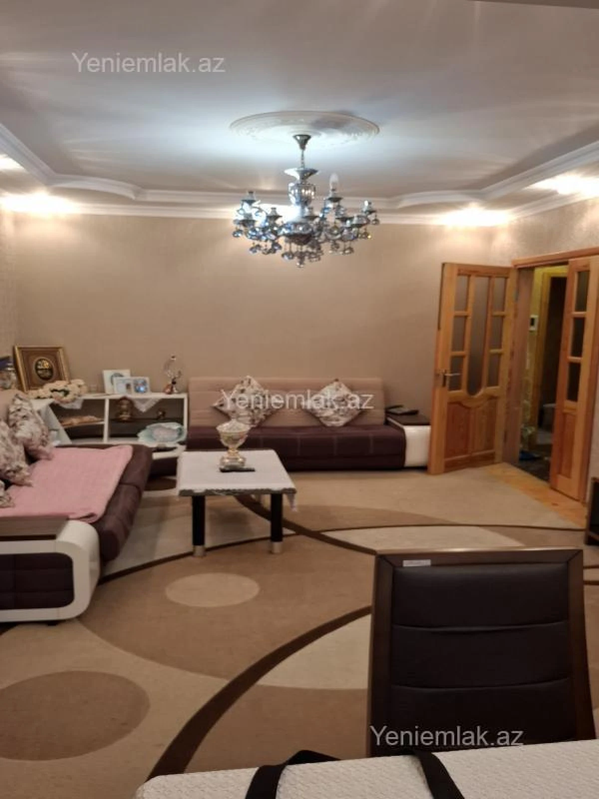 Satılır 4 otaqlı köhnə tikili 93 m²