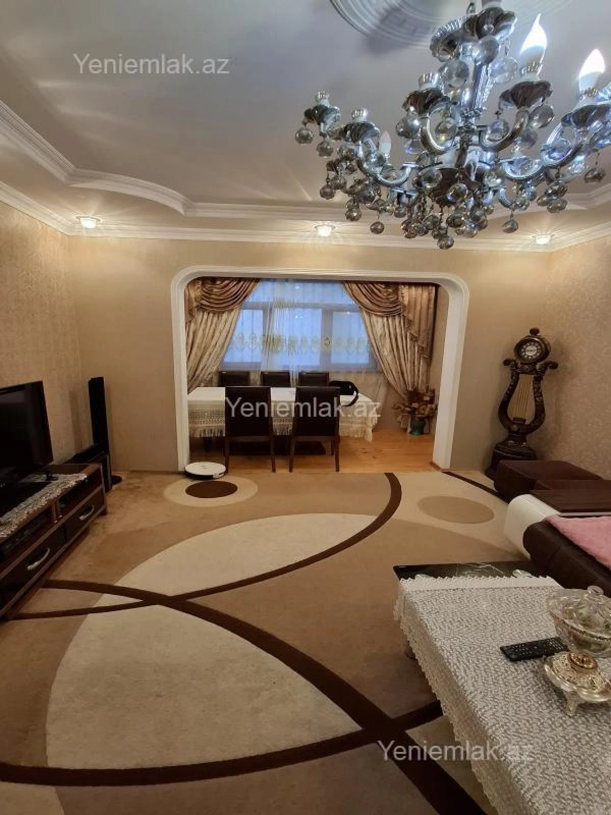 Satılır 4 otaqlı köhnə tikili 93 m²