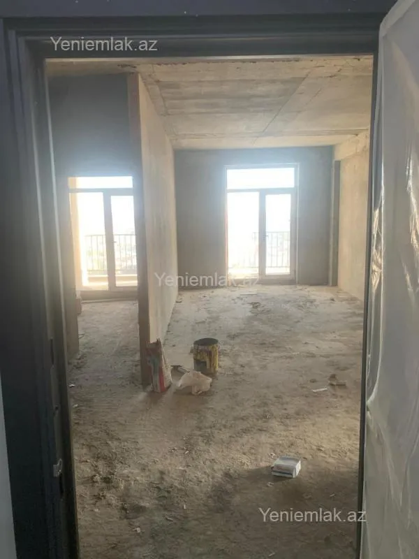 Satılır 4 otaqlı yeni tikili 115 m²