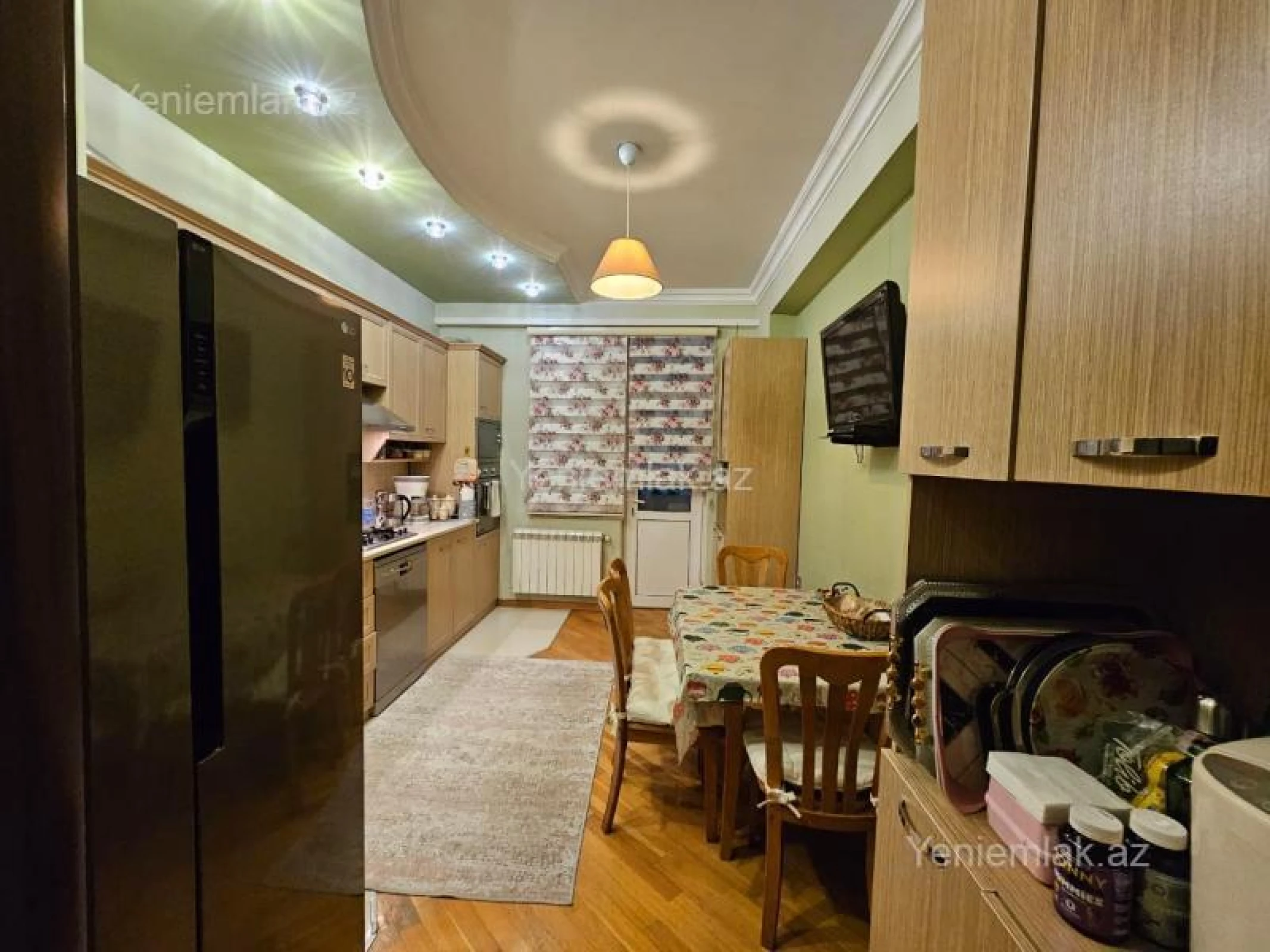 Satılır 3 otaqlı yeni tikili 125 m²