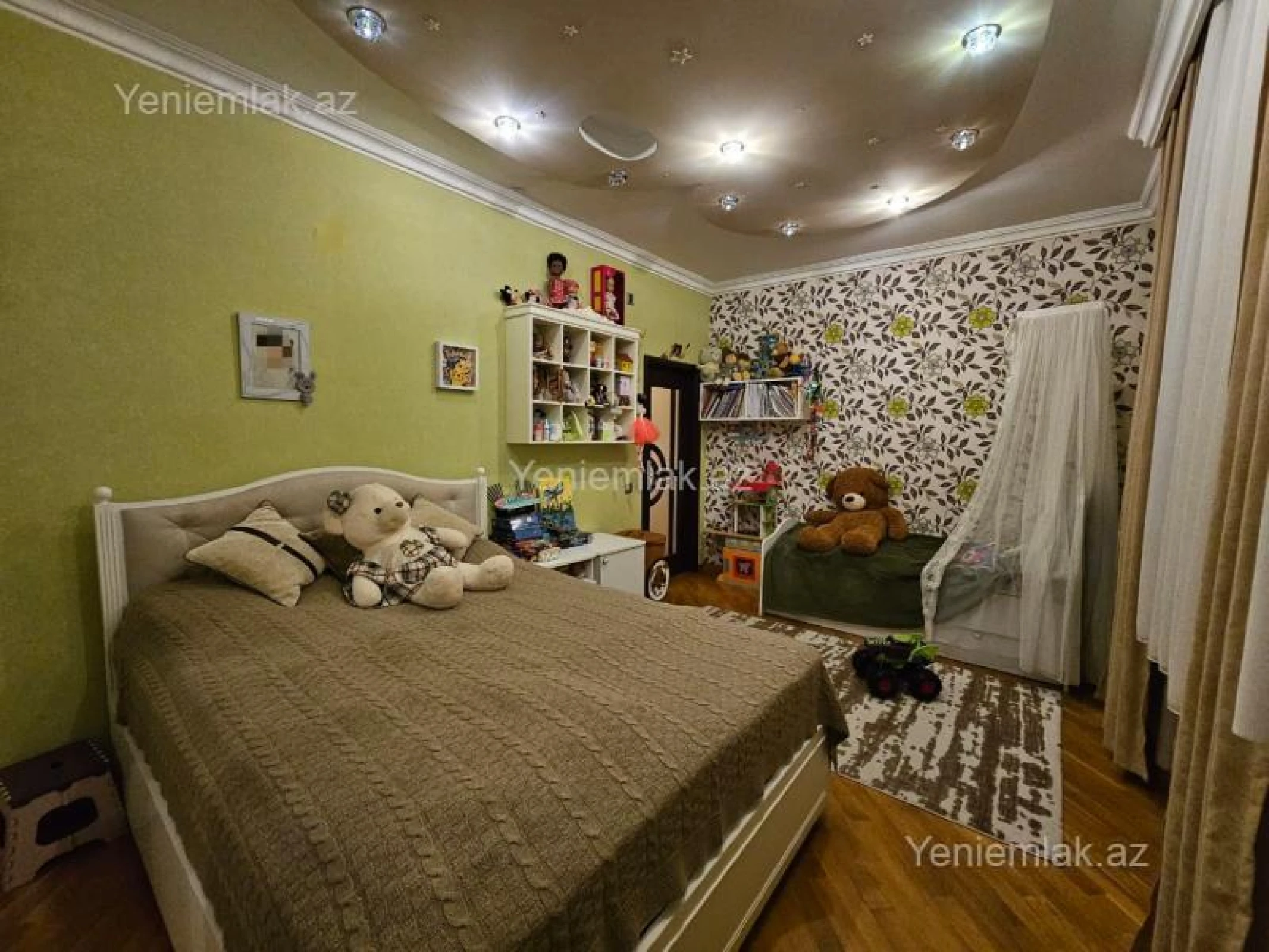 Satılır 3 otaqlı yeni tikili 125 m²