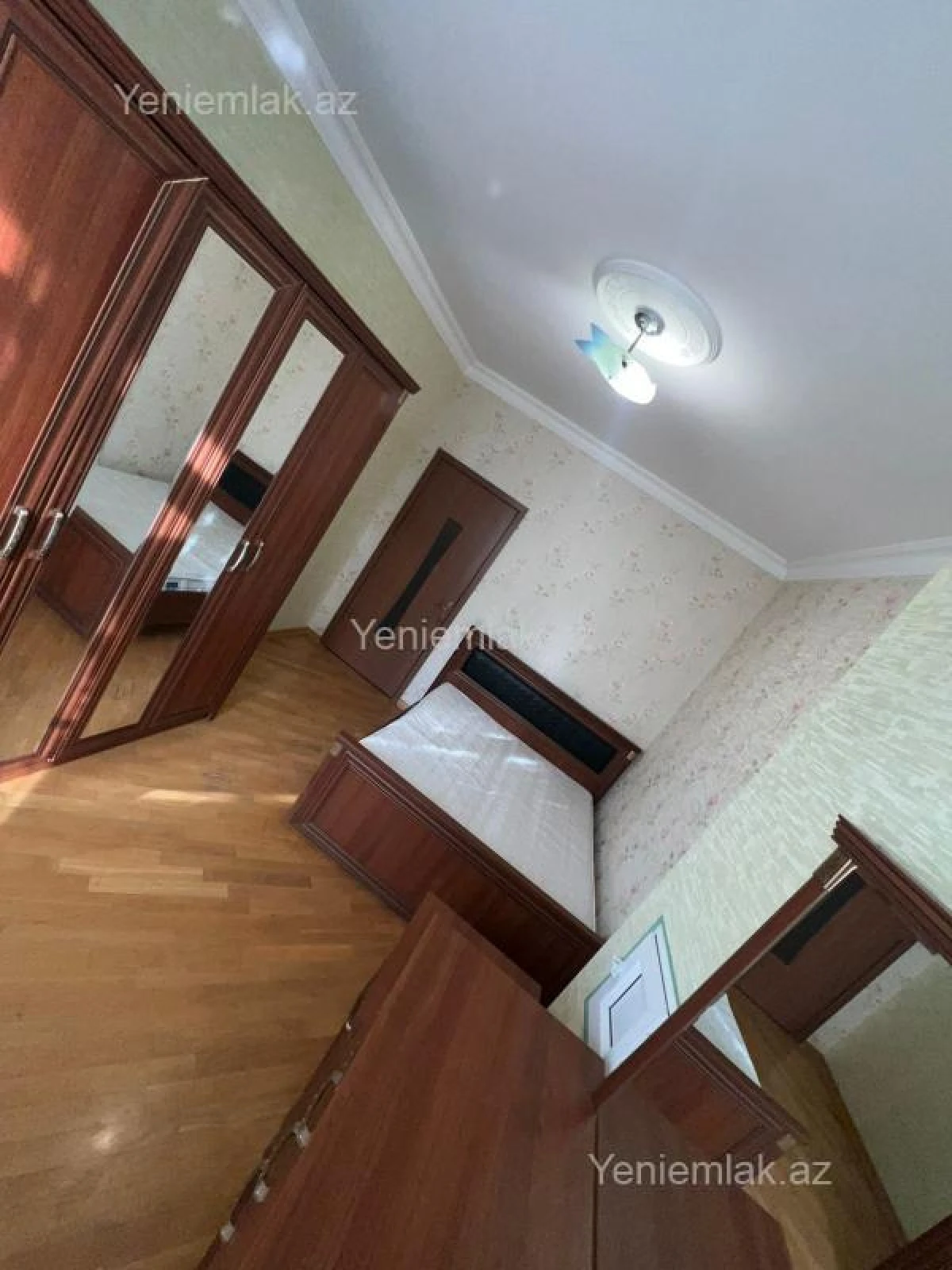 Satılır 2 otaqlı yeni tikili 62 m²