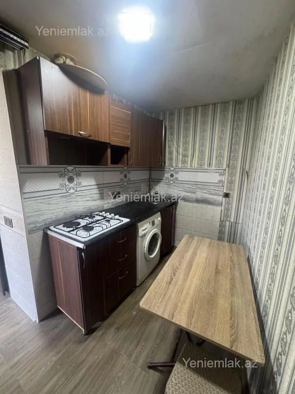 Satılır 3 otaqlı həyət evi 65 m²