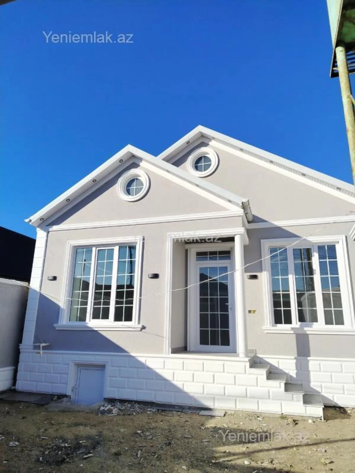 Satılır 4 otaqlı həyət evi 100 m²