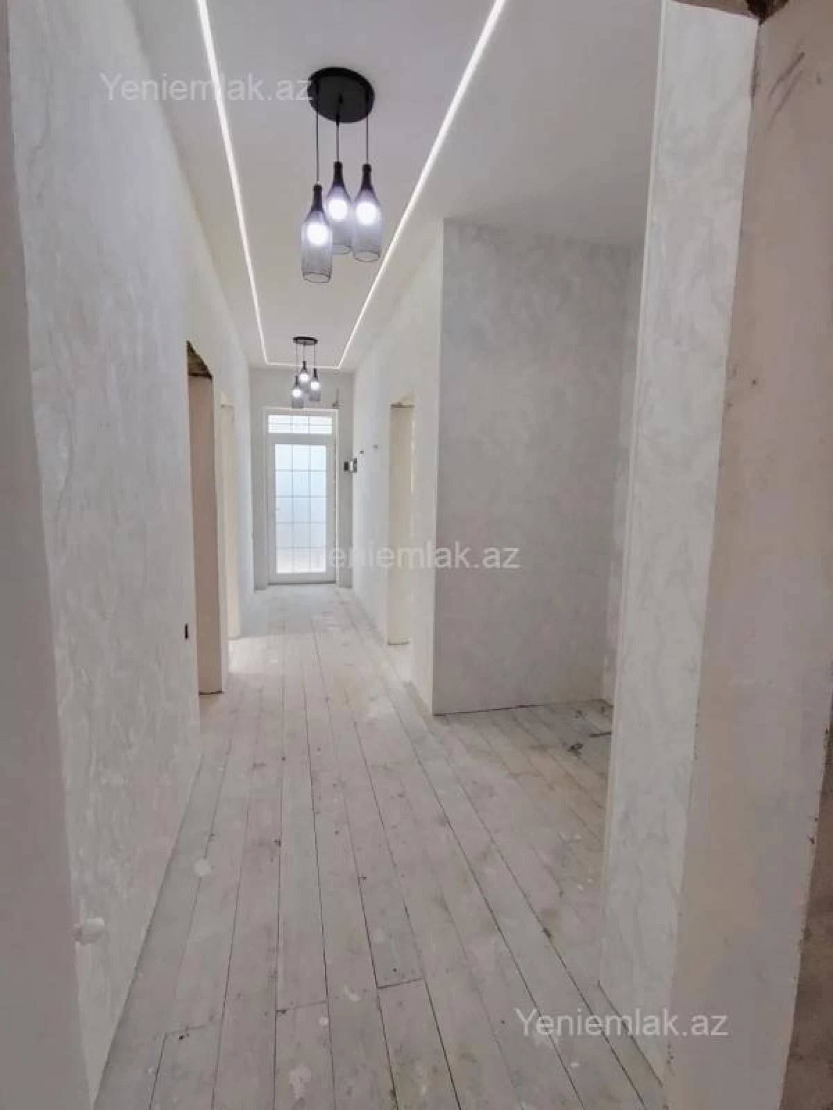 Satılır 4 otaqlı həyət evi 100 m²
