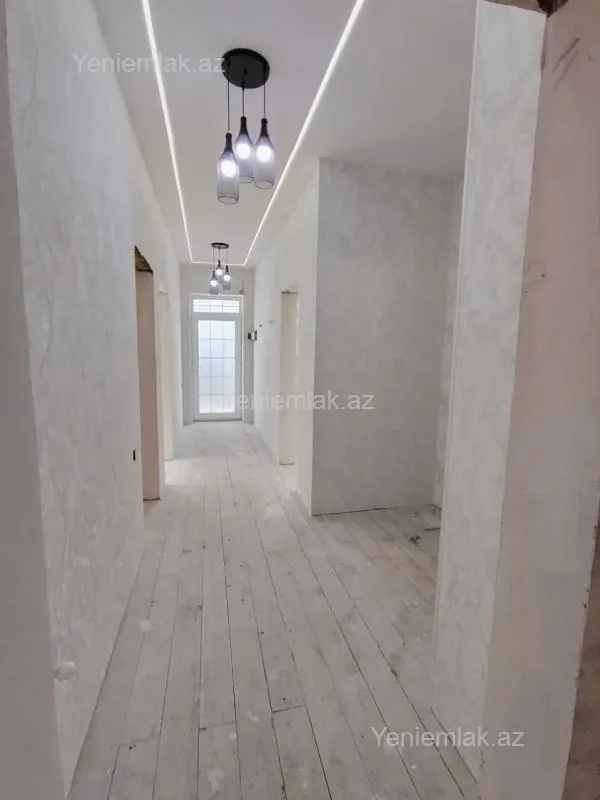 Satılır 4 otaqlı həyət evi 100 m²