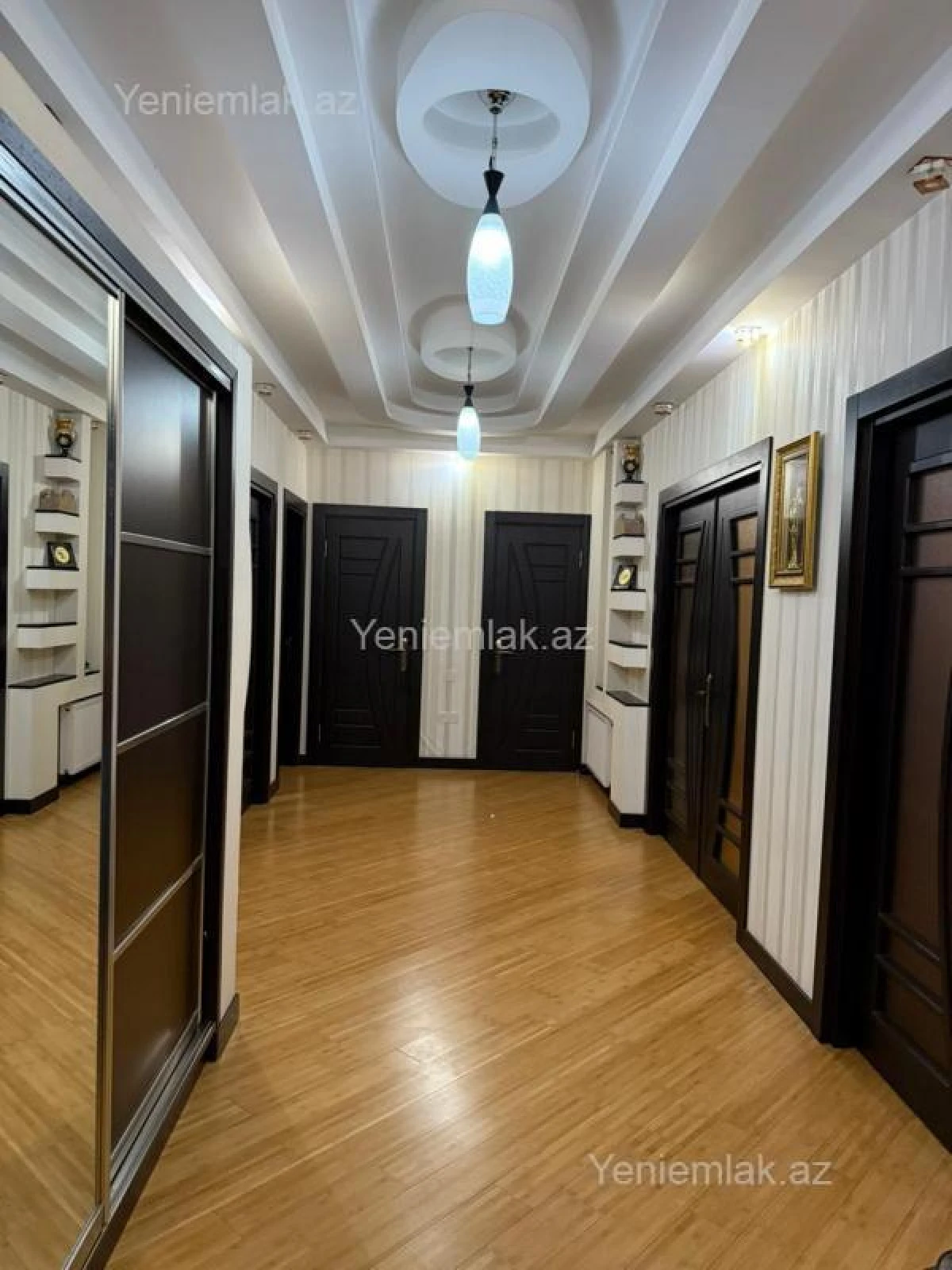 Satılır 4 otaqlı yeni tikili 140 m²