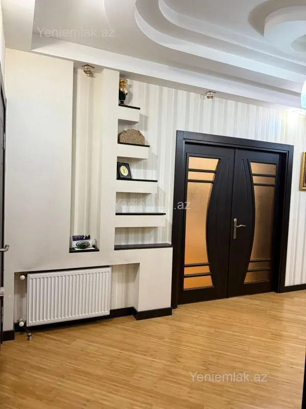 Satılır 4 otaqlı yeni tikili 140 m²