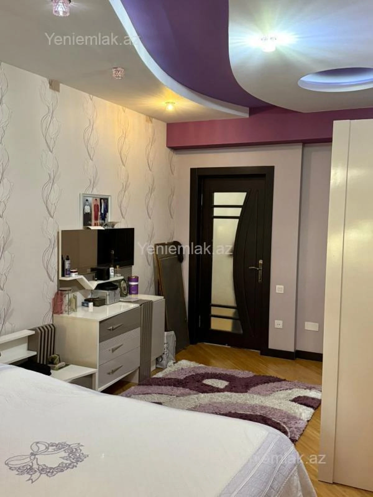 Satılır 4 otaqlı yeni tikili 140 m²