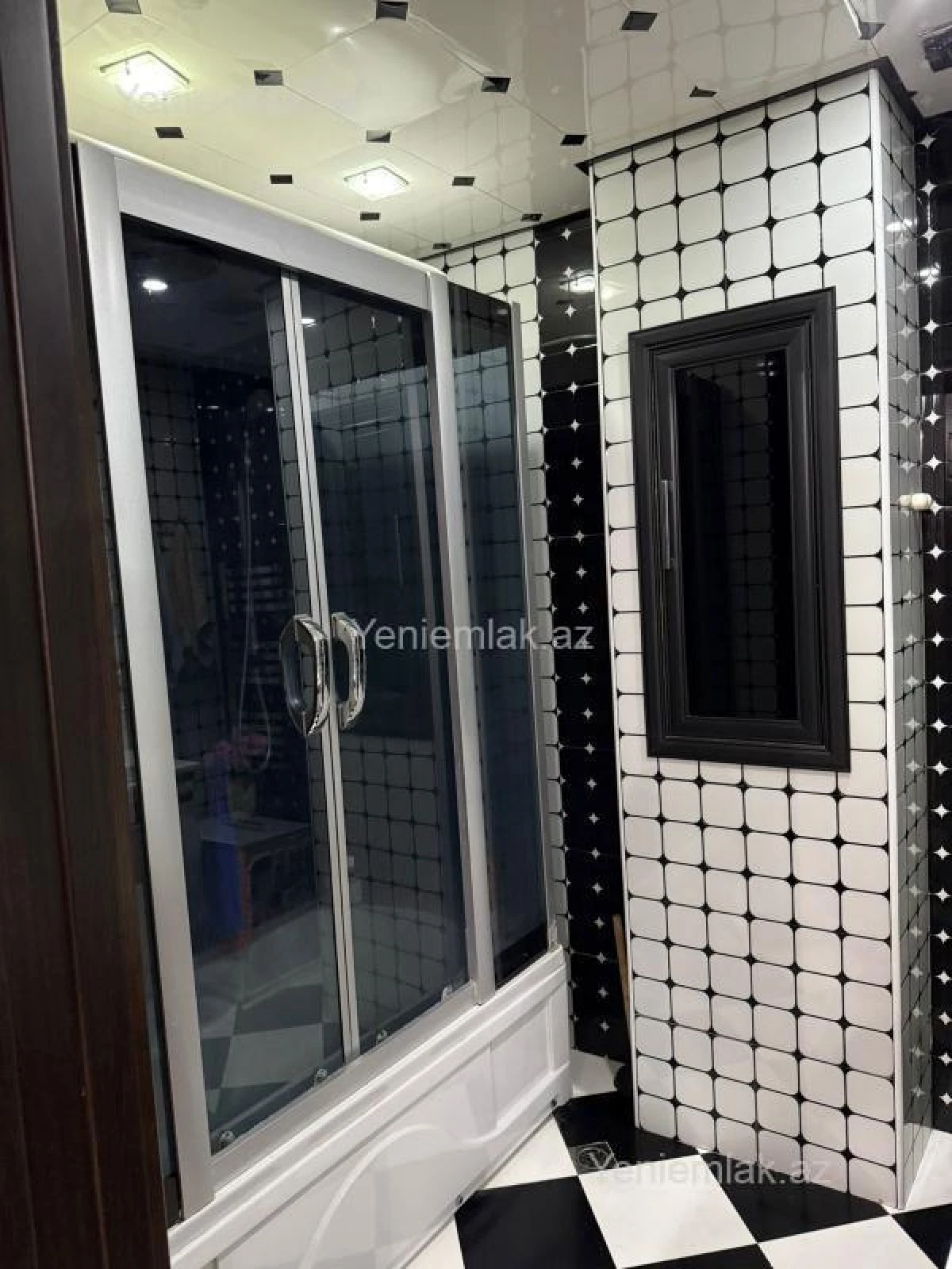 Satılır 4 otaqlı yeni tikili 140 m²