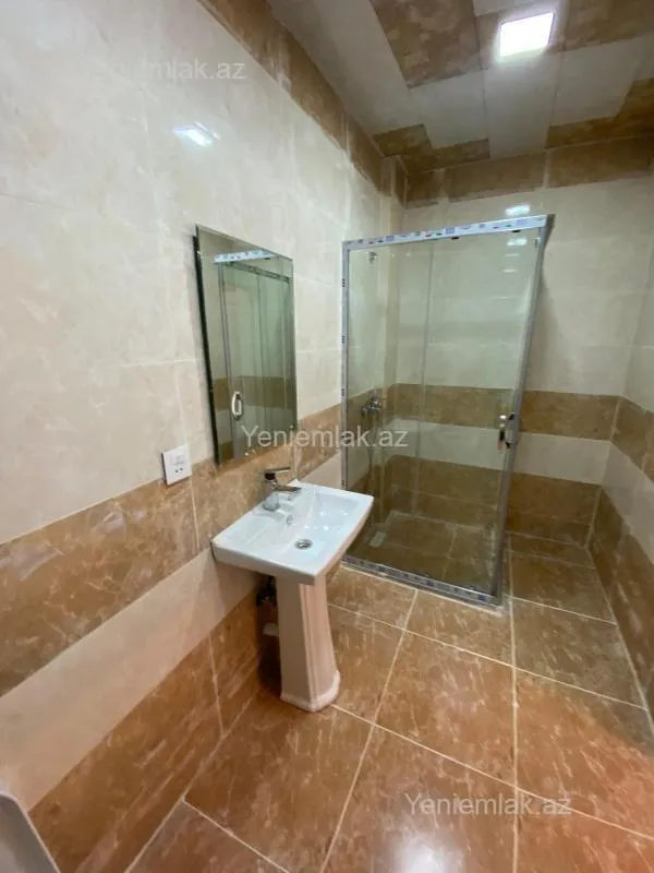 Satılır 2 otaqlı yeni tikili 60 m²