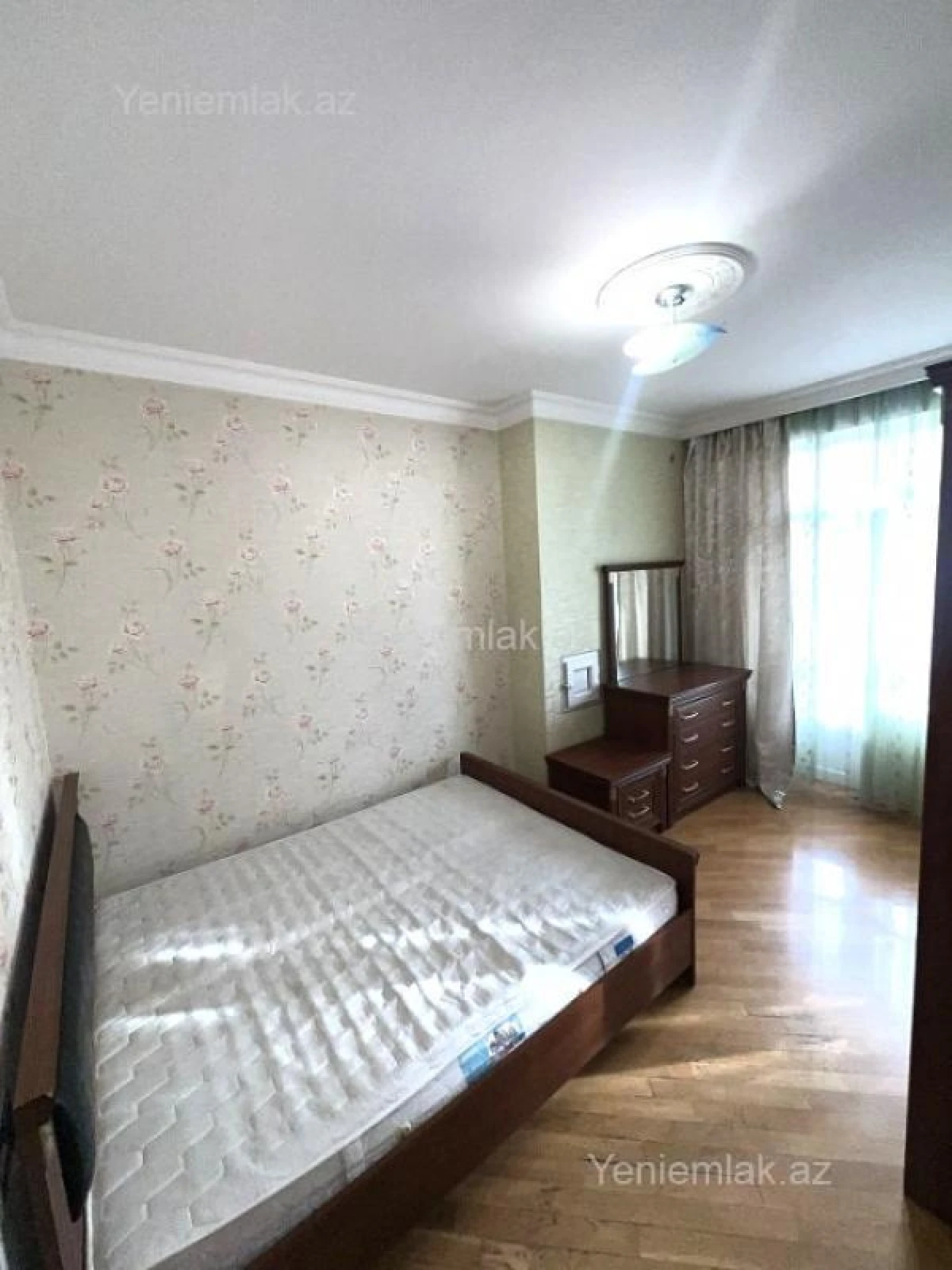 Satılır 2 otaqlı yeni tikili 70 m²