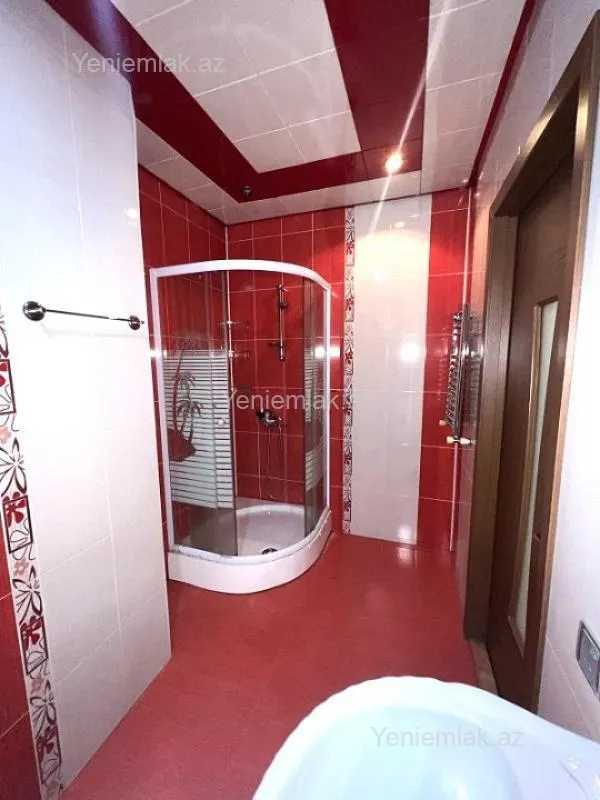 Satılır 2 otaqlı yeni tikili 70 m²