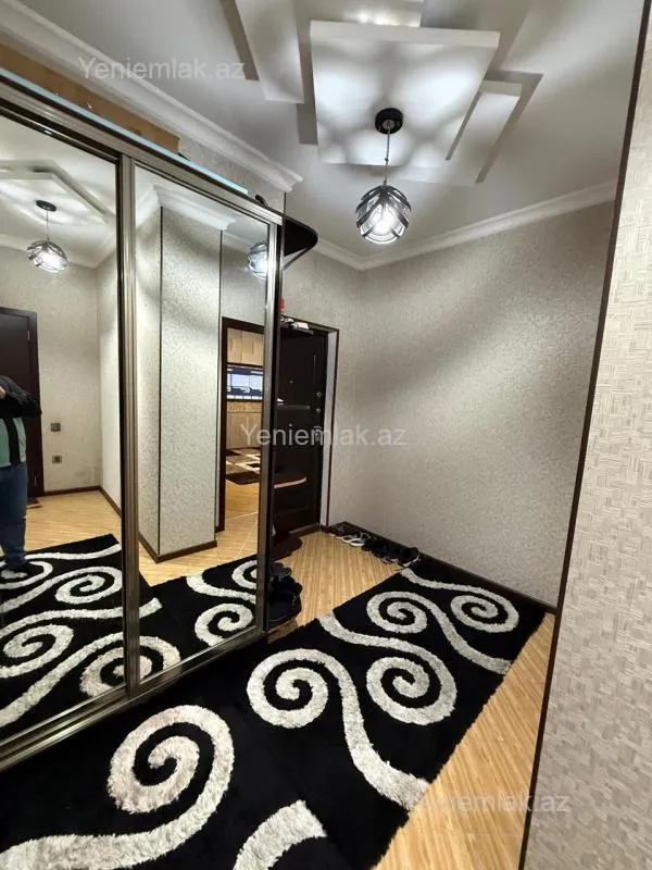 Satılır 2 otaqlı yeni tikili 86 m²