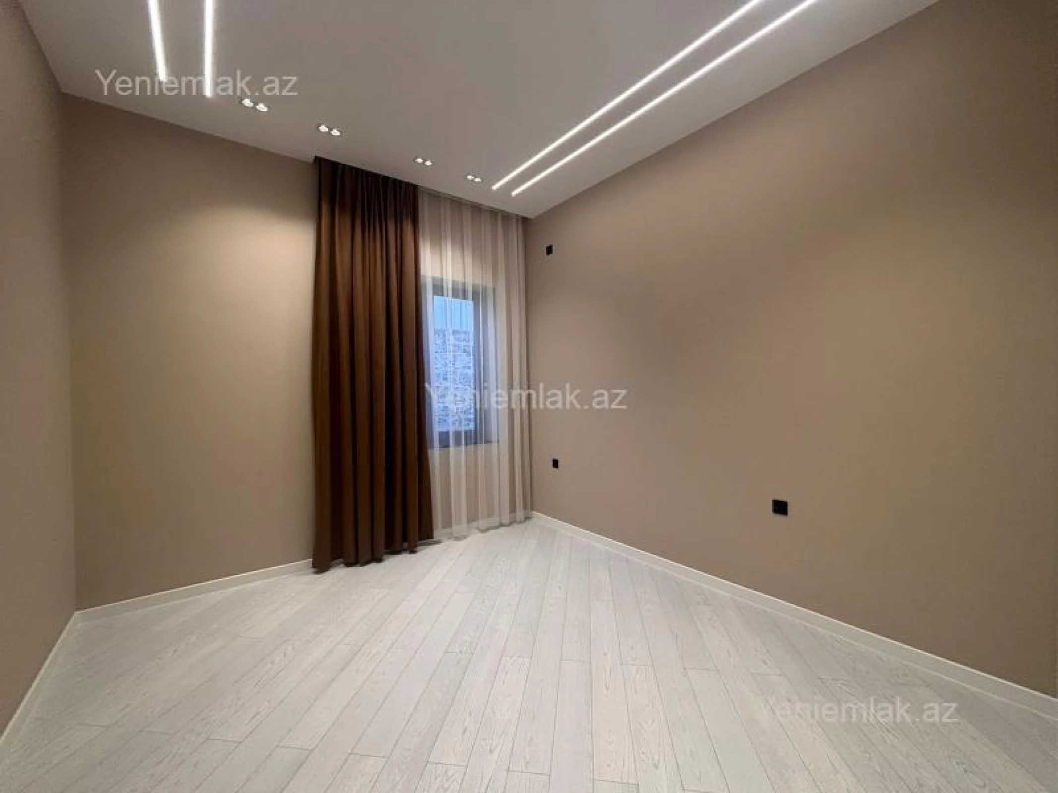 Satılır 4 otaqlı həyət evi 155 m²