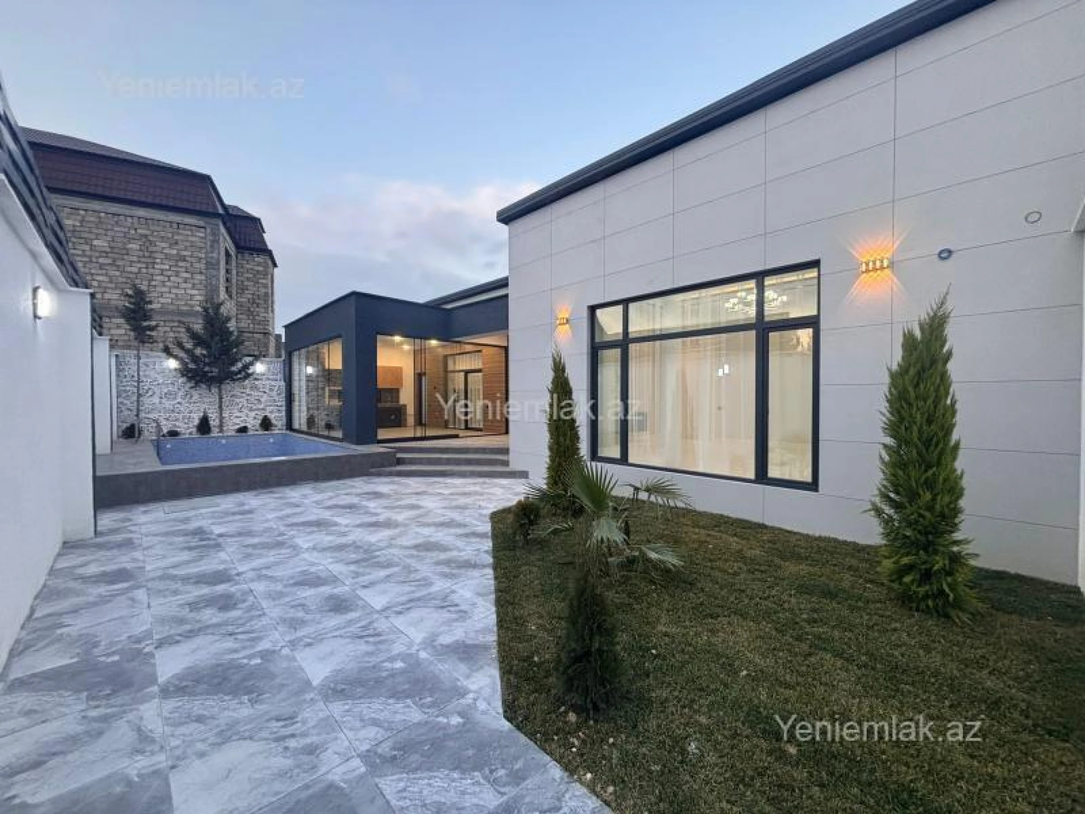 Satılır 4 otaqlı həyət evi 155 m²
