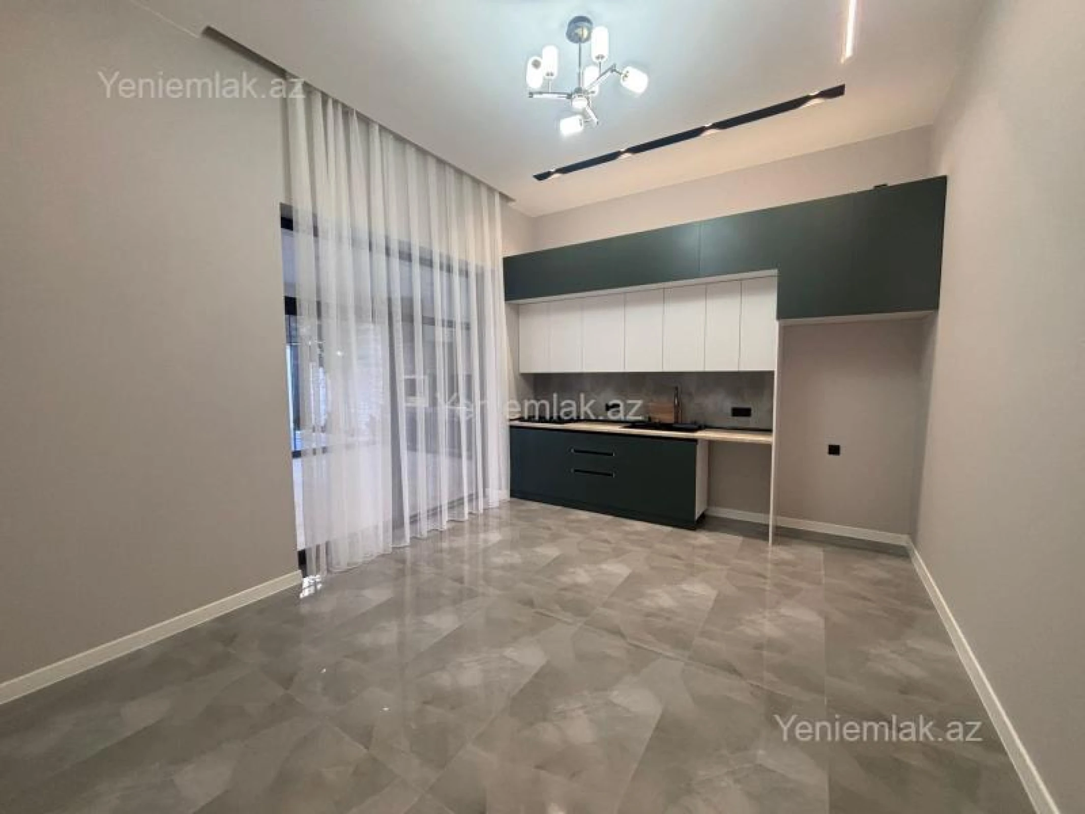 Satılır 4 otaqlı həyət evi 155 m²