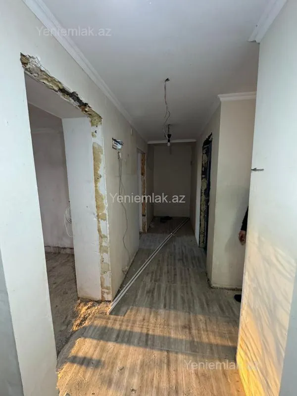 Satılır 3 otaqlı köhnə tikili 80 m²