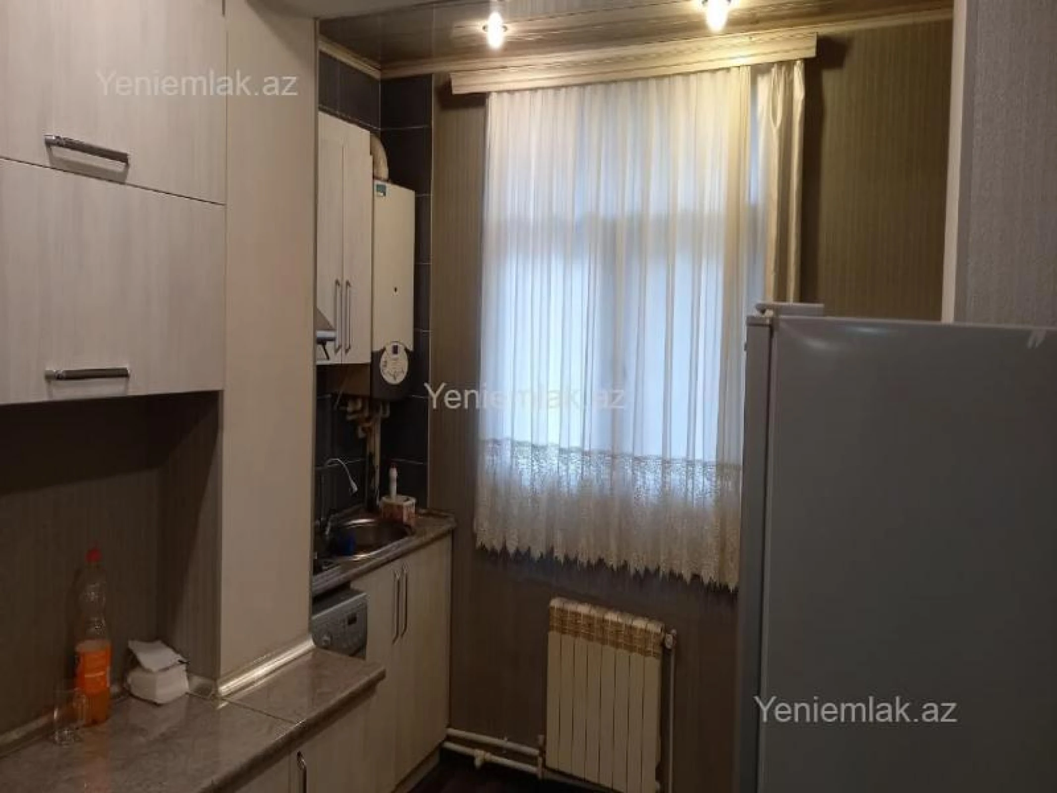 Satılır 3 otaqlı köhnə tikili 75 m²