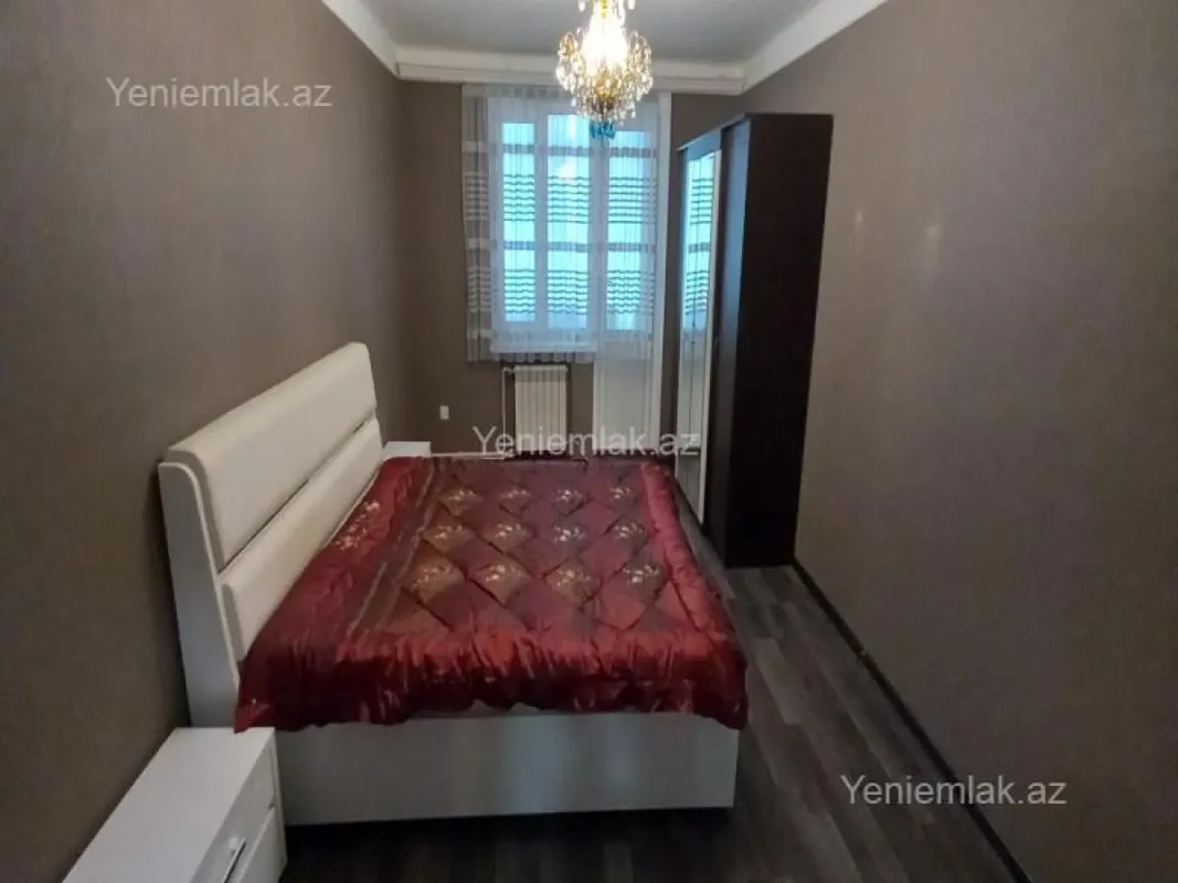 Satılır 3 otaqlı köhnə tikili 75 m²