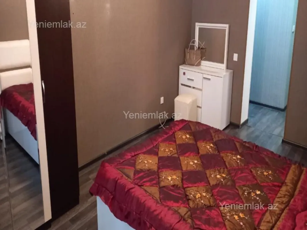 Satılır 3 otaqlı köhnə tikili 75 m²