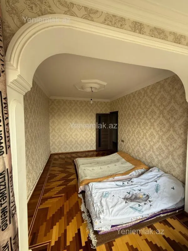 Satılır 3 otaqlı köhnə tikili 74 m²