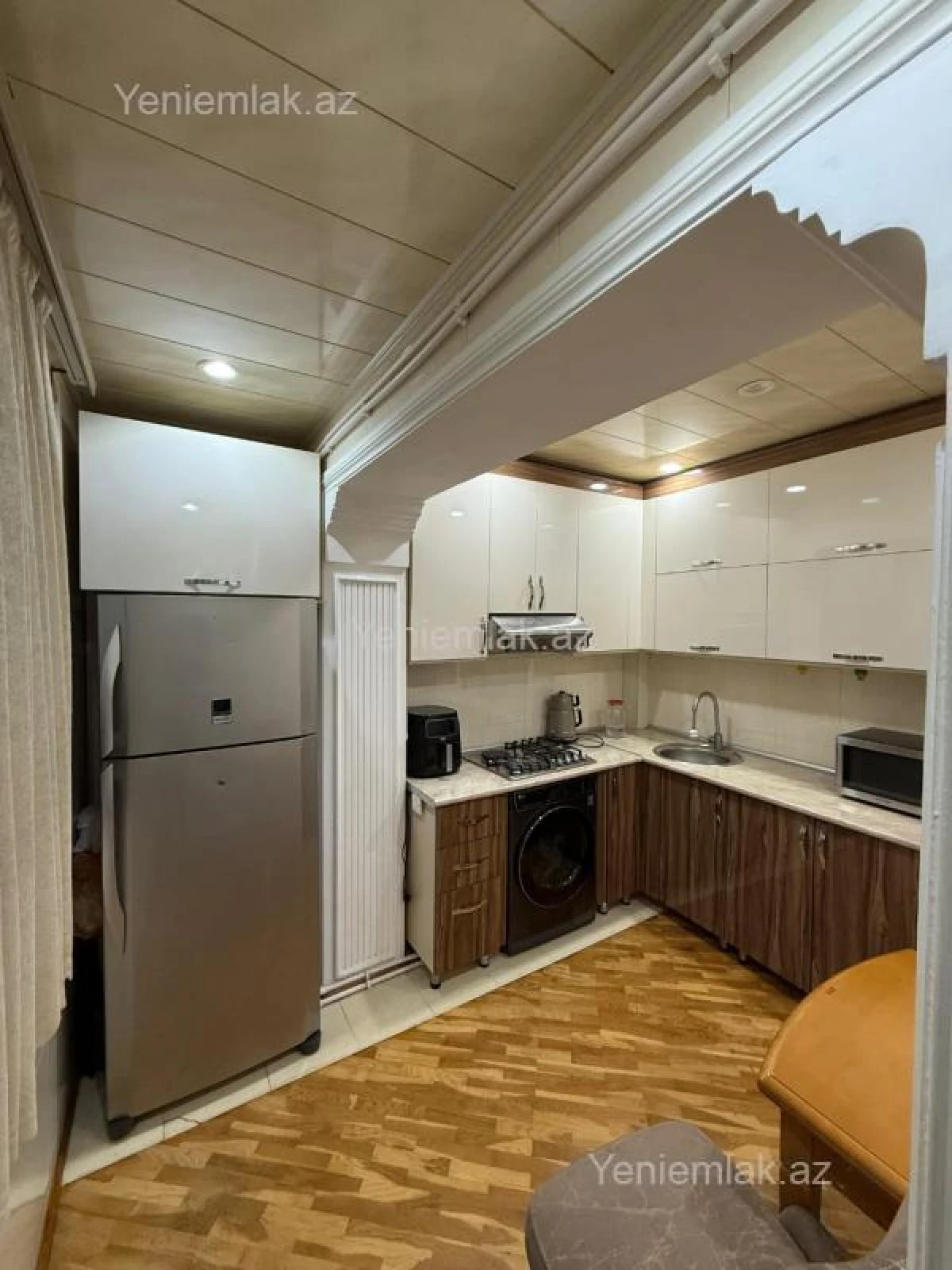 Satılır 3 otaqlı köhnə tikili 74 m²