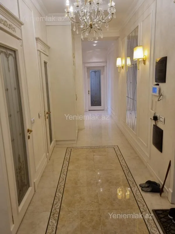 Satılır 2 otaqlı yeni tikili 95 m²