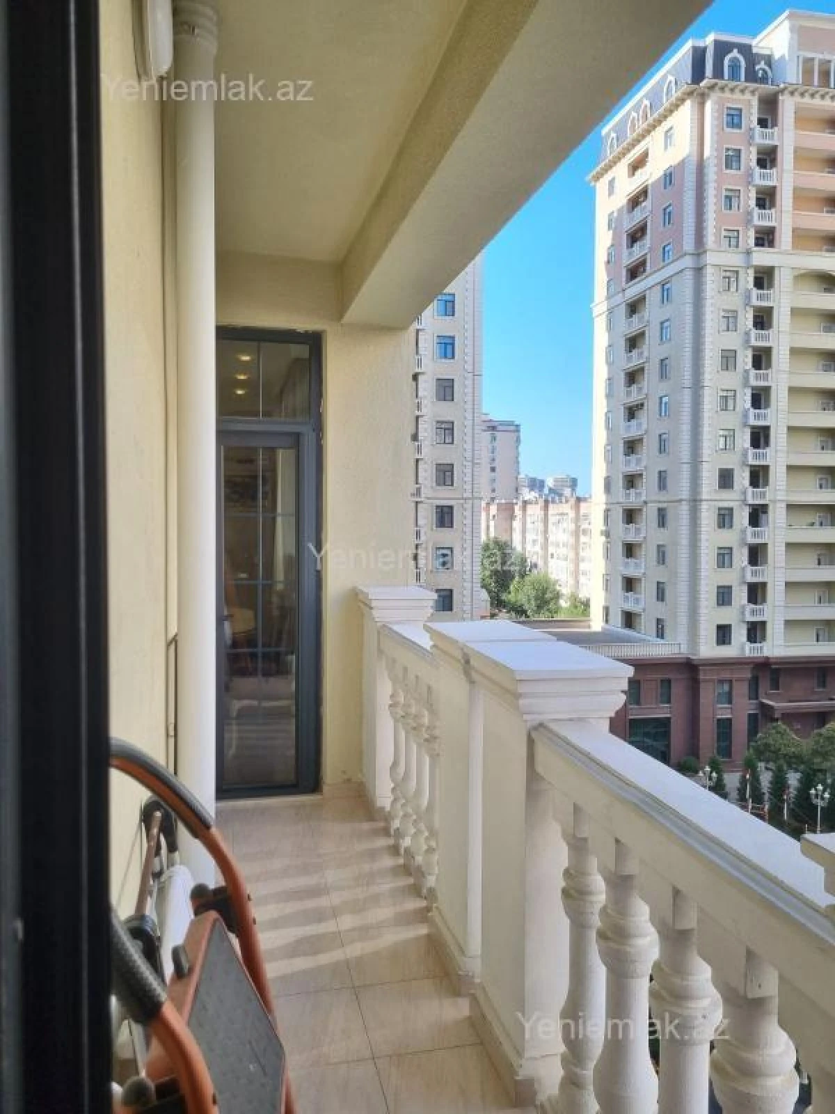 Satılır 2 otaqlı yeni tikili 95 m²