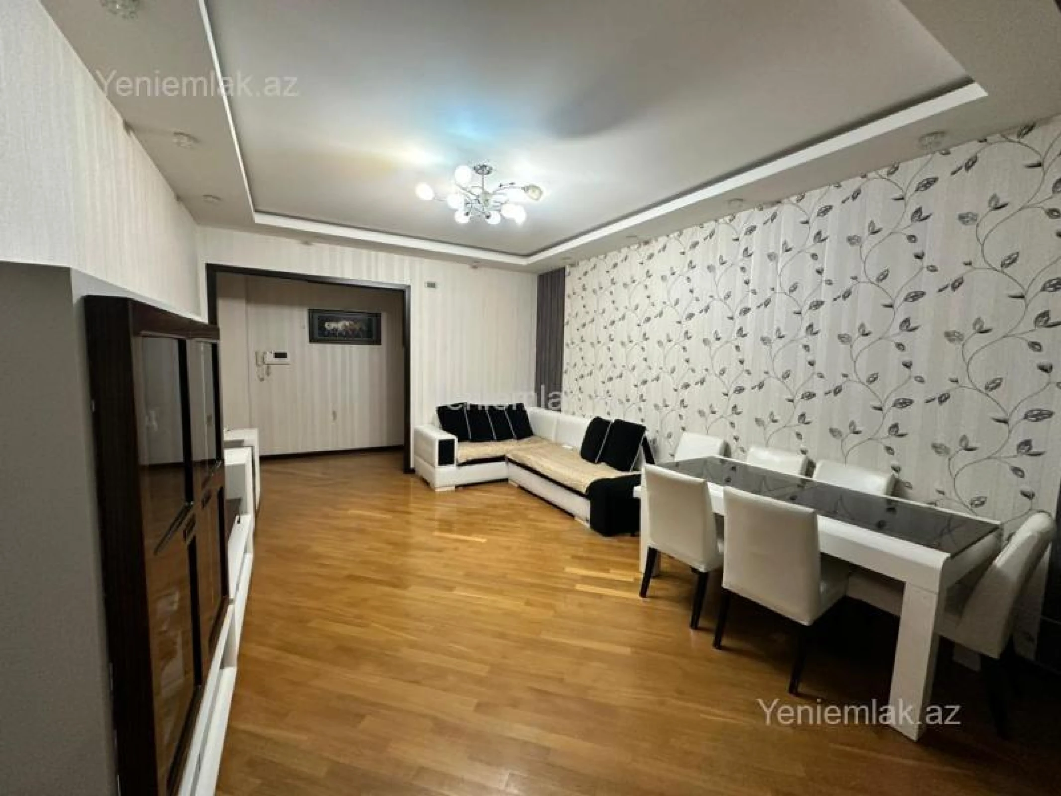 Satılır 3 otaqlı yeni tikili 120 m²